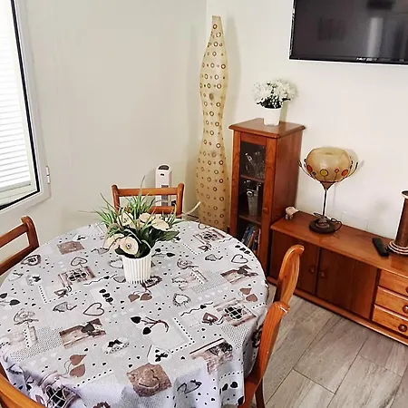 Дом отдыха House